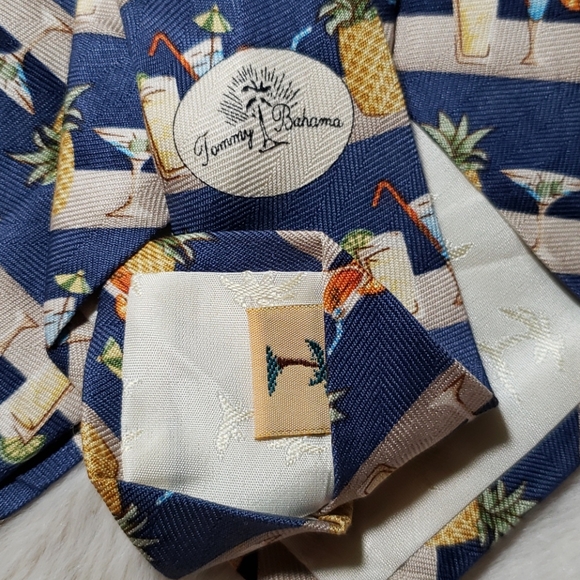 Tommy Bahama silk Tie 29/58L 4W - Picture 5 of 8